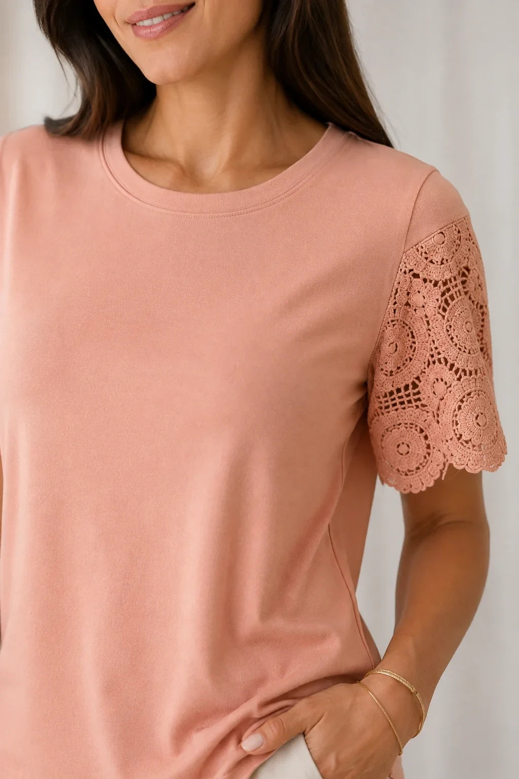 Blusa com Manga em Crochê Geisa