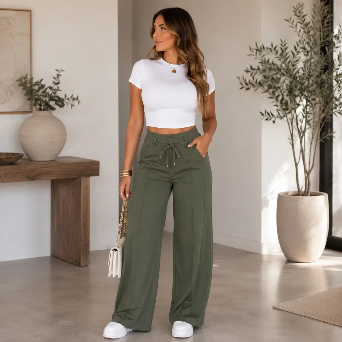 (Compre 1 e Leve 2) Calça Pantalona Julie em Malha de Seda Gelo e Poliéster